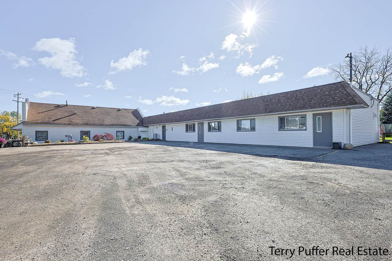 4000 Remembrance Road - Photo 1