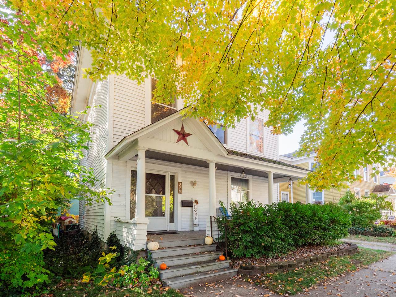 325 Monroe Street - Photo 1