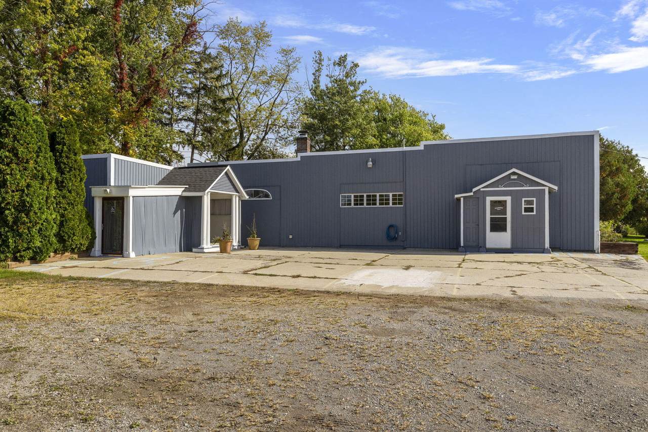 4161 Lake Street - Photo 1