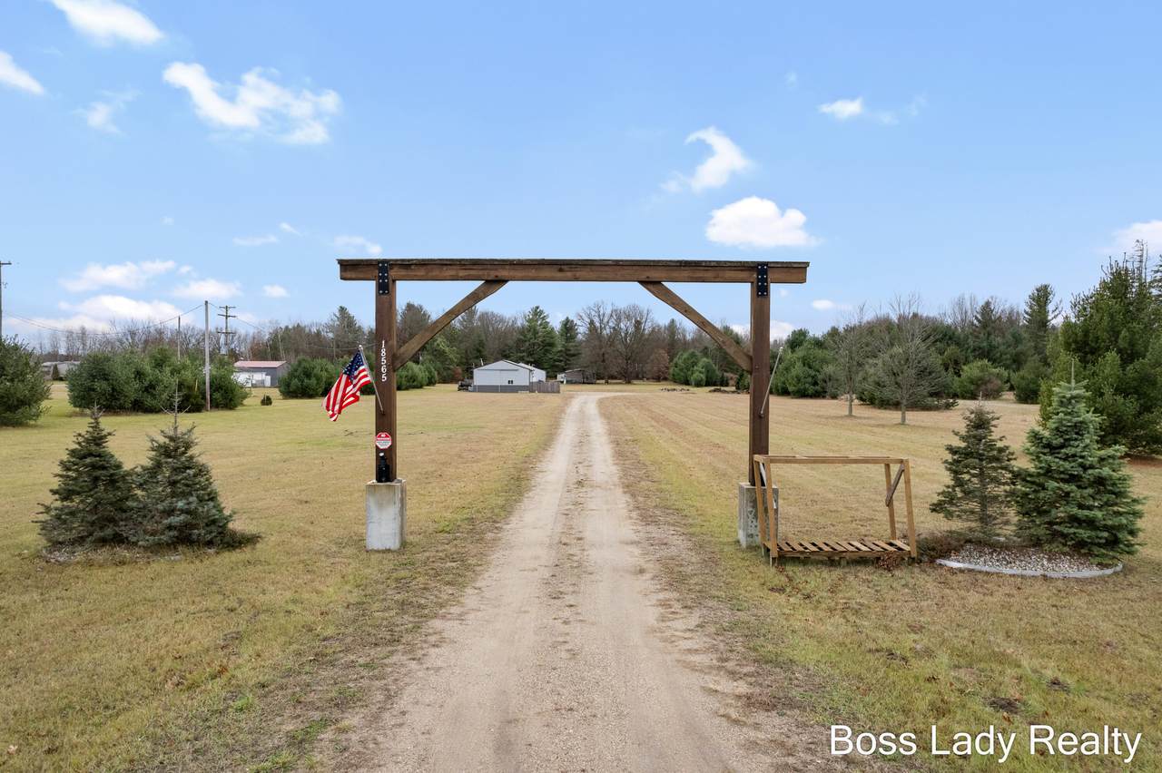 18565 Howard City Edmore Road - Photo 1