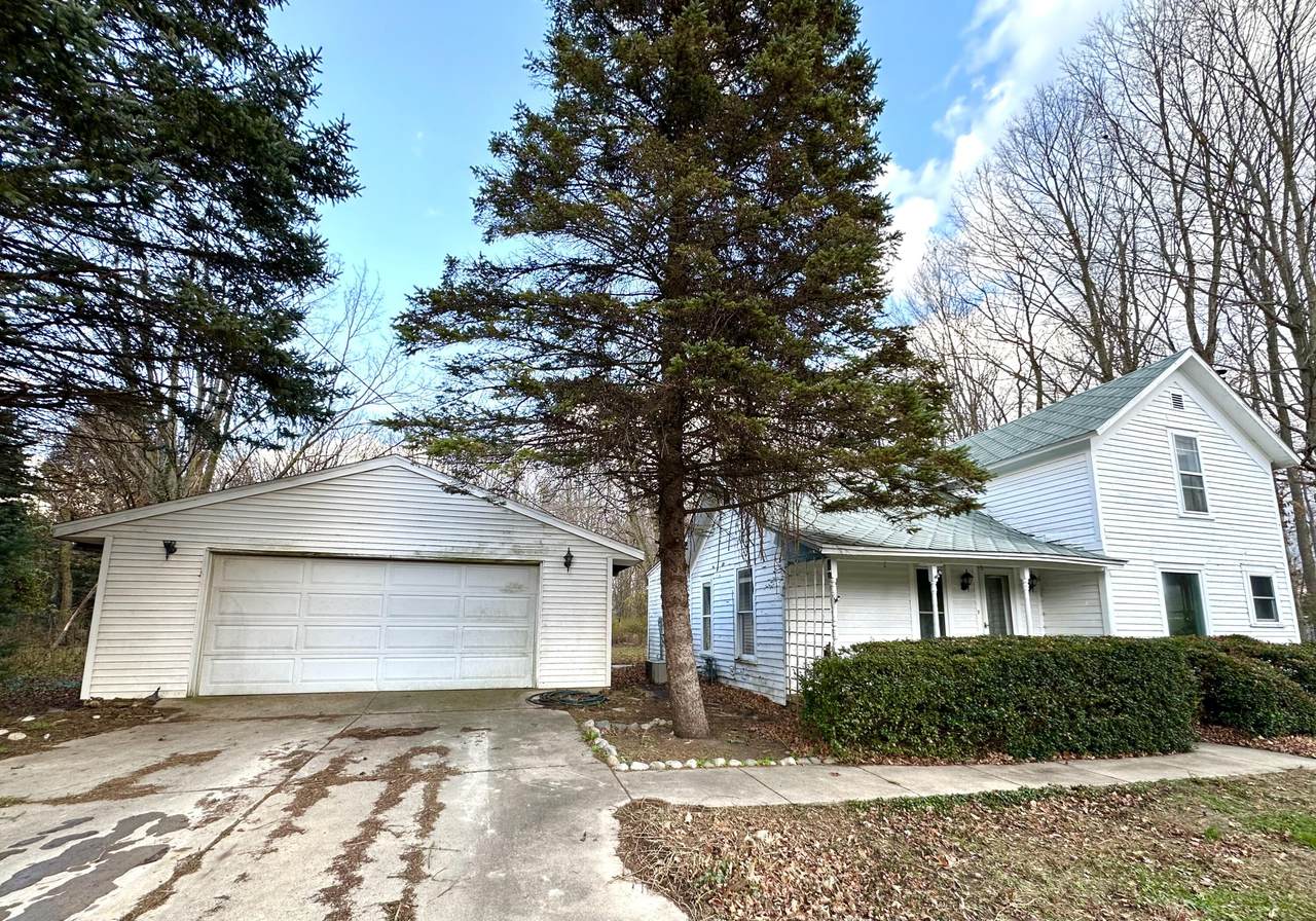 13377 Three Oaks Road - Photo 1