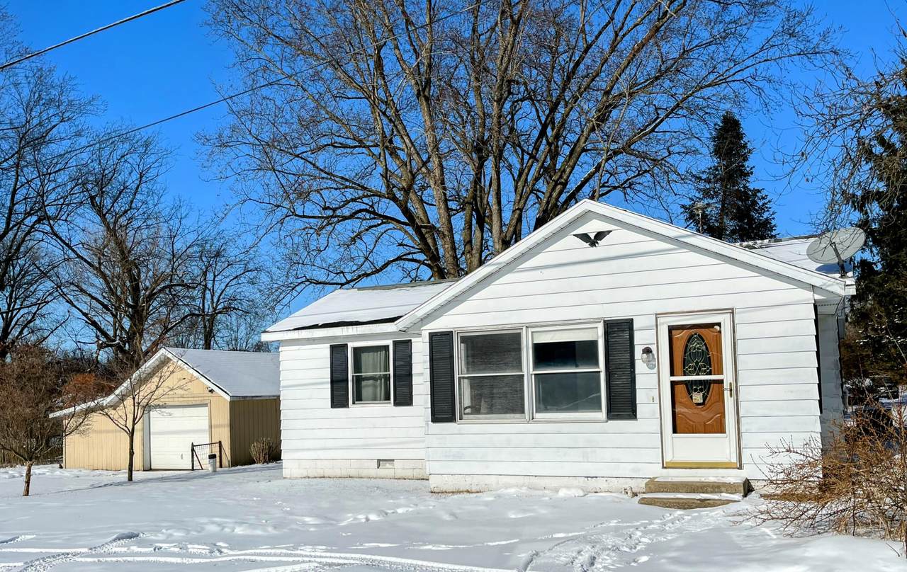 229 Roberts Street - Photo 1