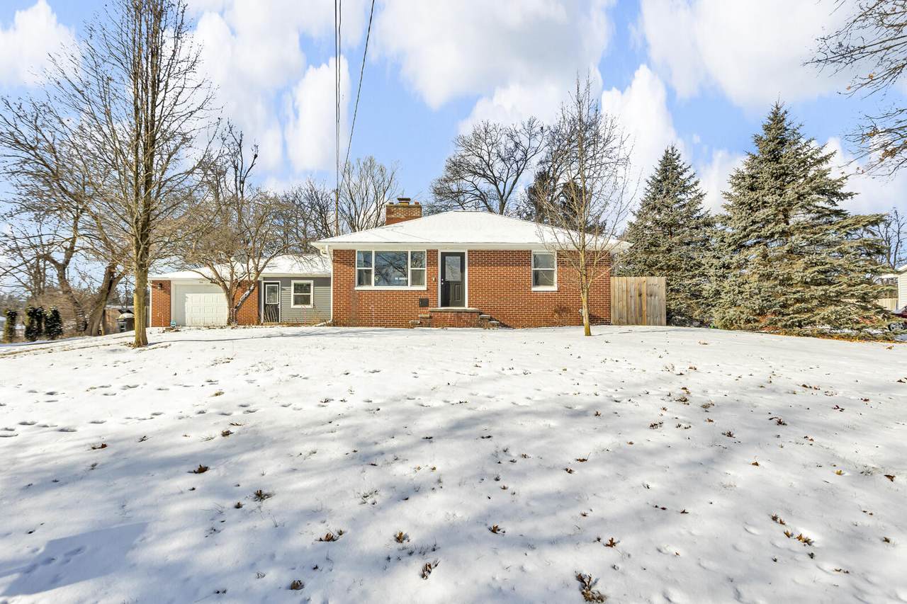 324 Lockwood Street - Photo 1