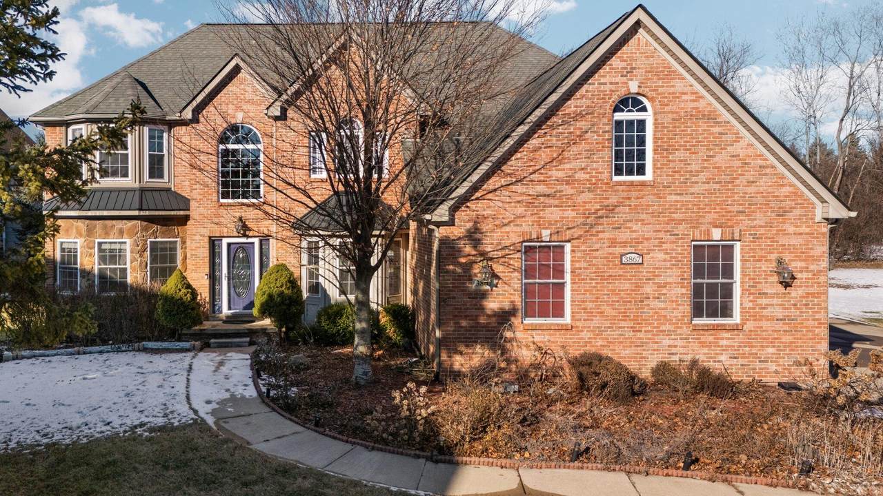 3867 Lake Pointe Lane - Photo 1