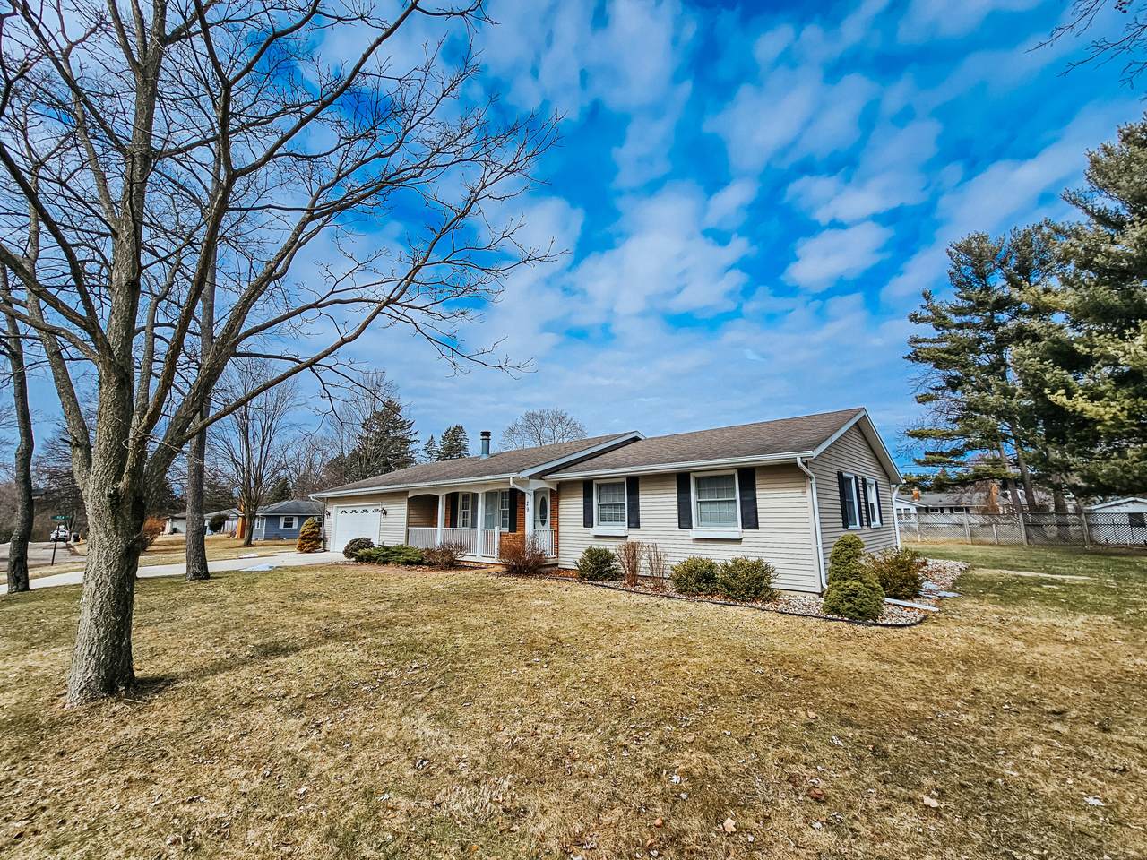 29 Warren Avenue - Photo 1