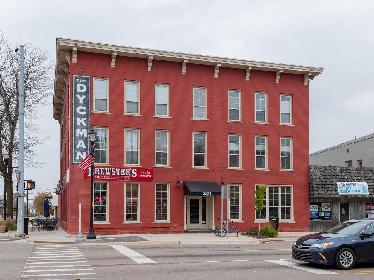 201 Michigan Avenue - Photo 1