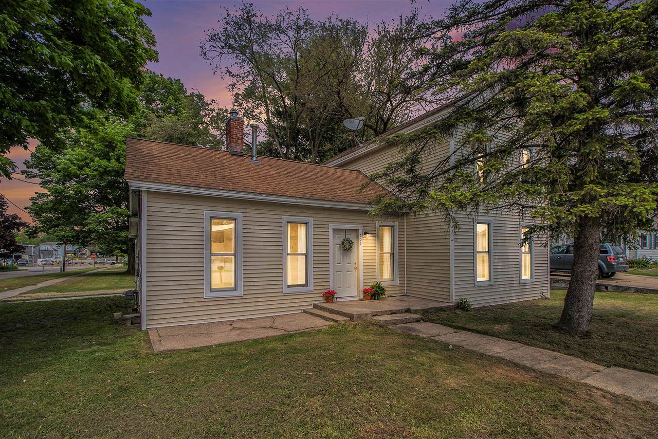 501 Paw Paw Street - Photo 1