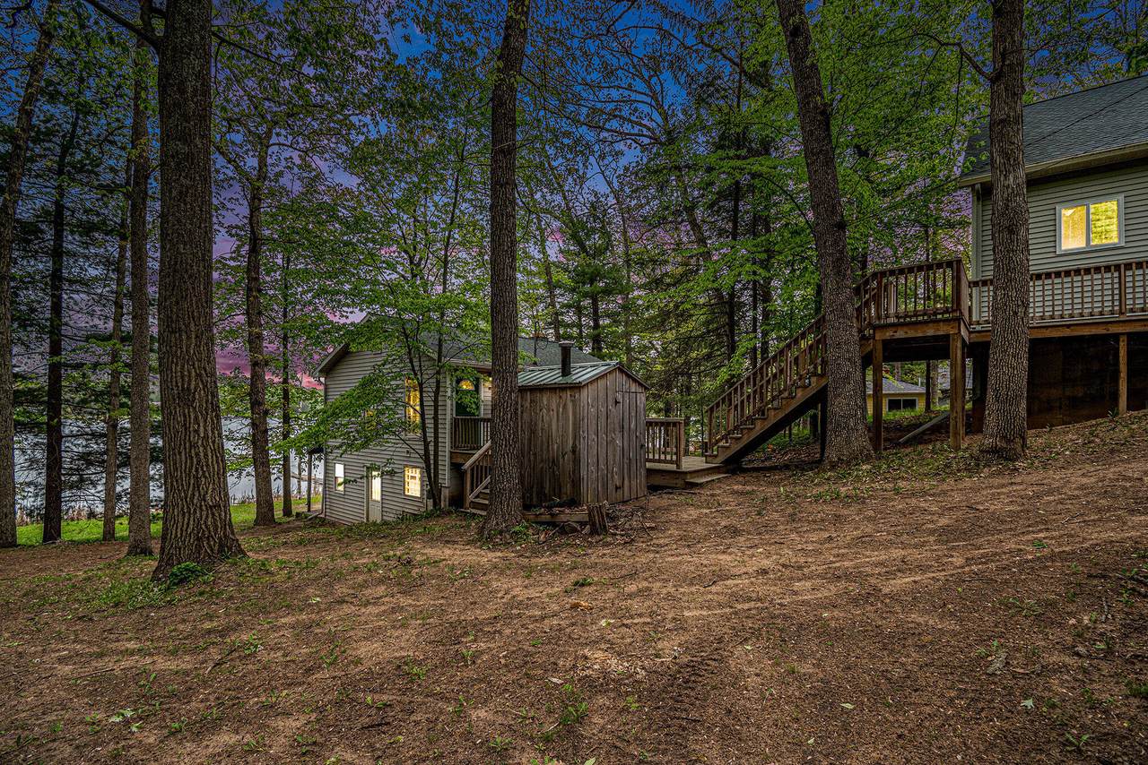 13085 Englewright Drive - Photo 1