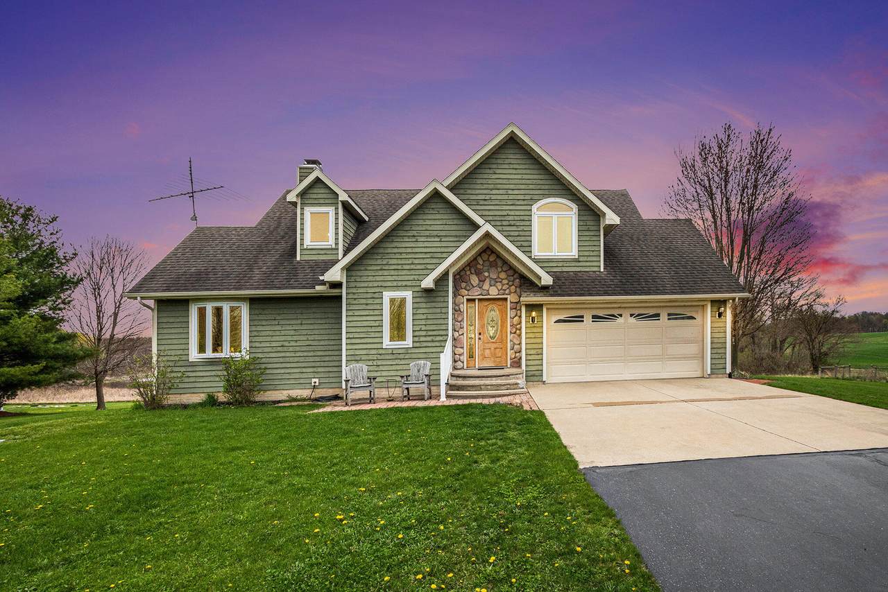 1908 Kaiser Road - Photo 1