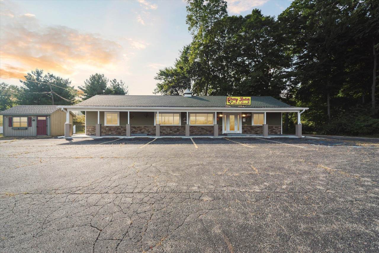 714 Main Street - Photo 1