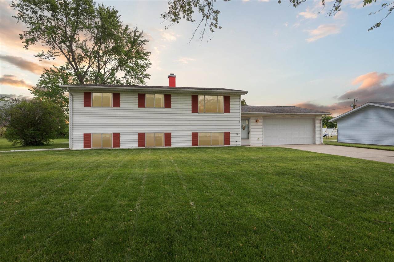 530 Manitou Road - Photo 1