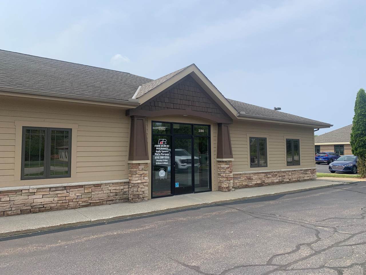 380 Garden Avenue - Photo 1