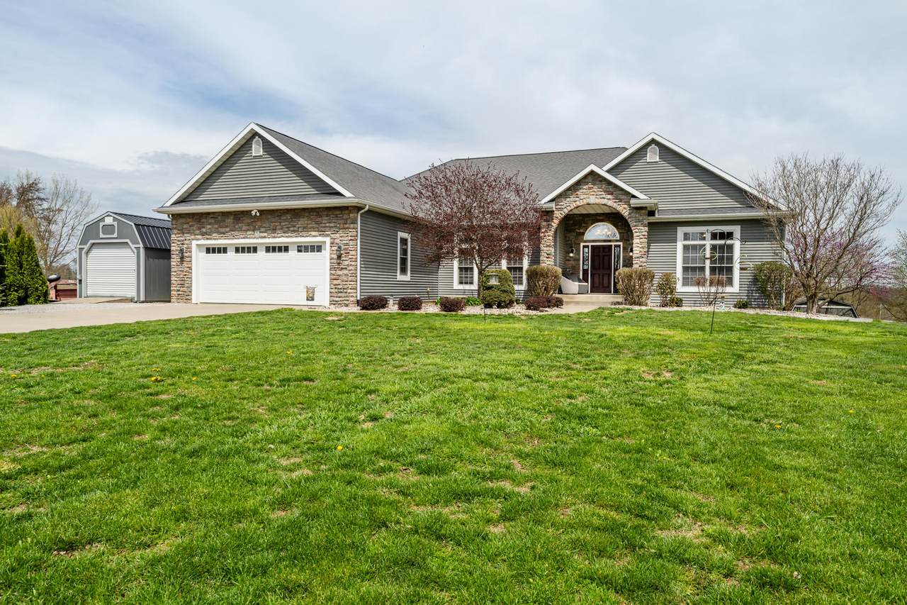 6627 Naomi Road - Photo 1