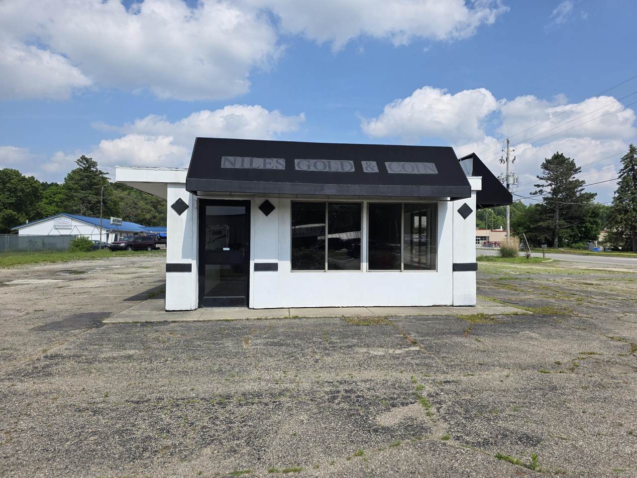 2645 11th Street - Photo 1