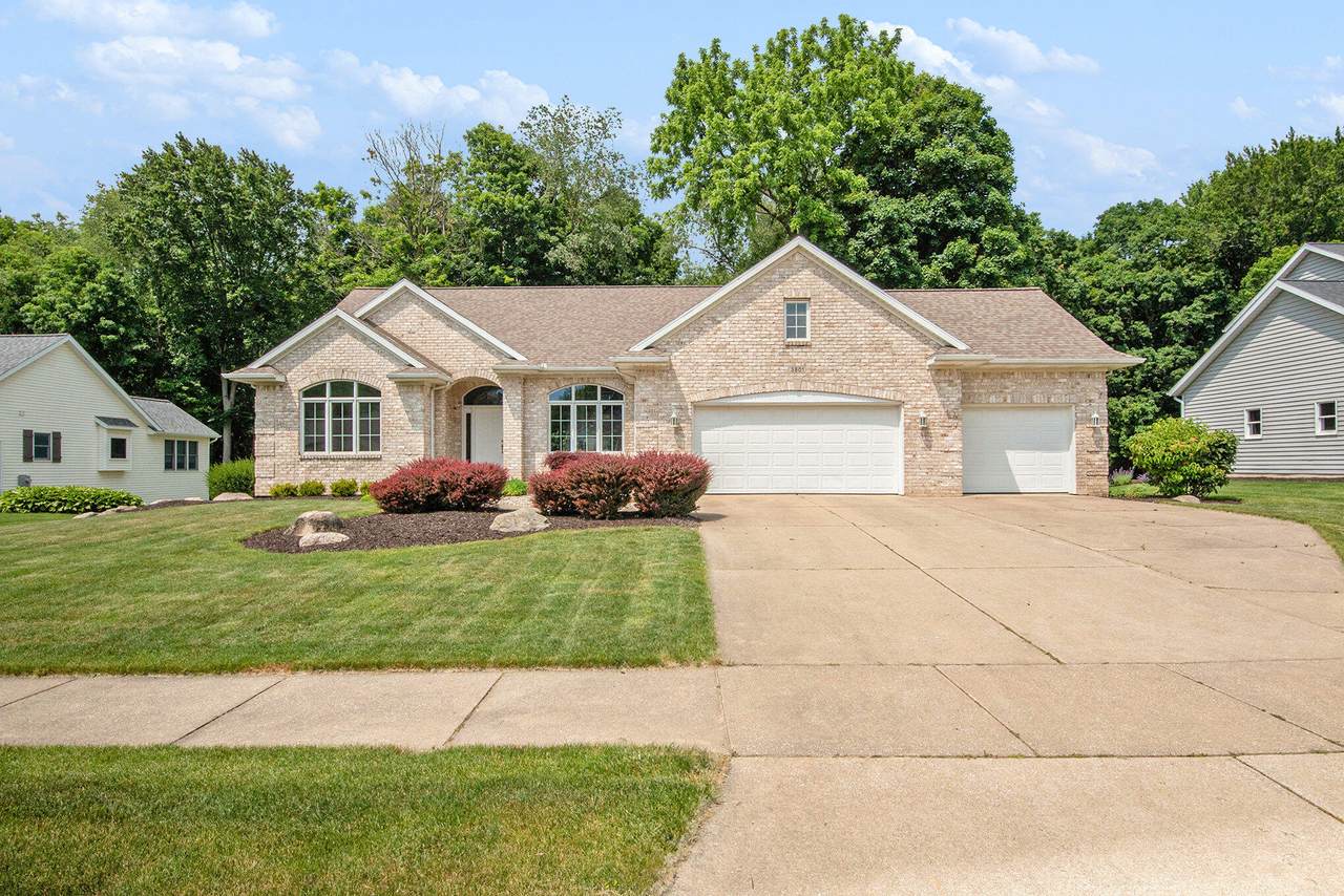 3801 Hillside Drive - Photo 1