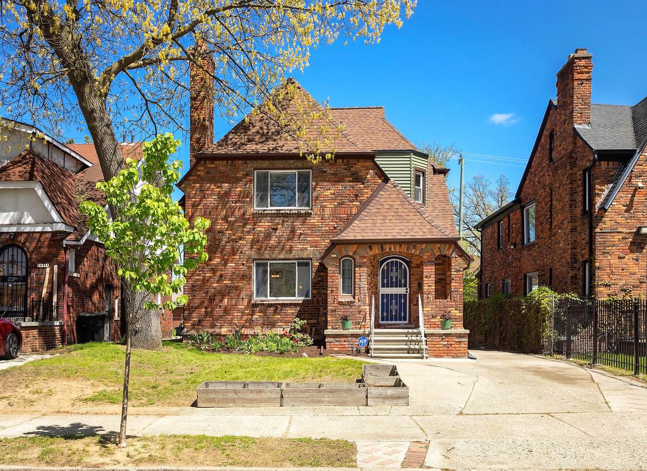18106 Roselawn Street - Photo 1