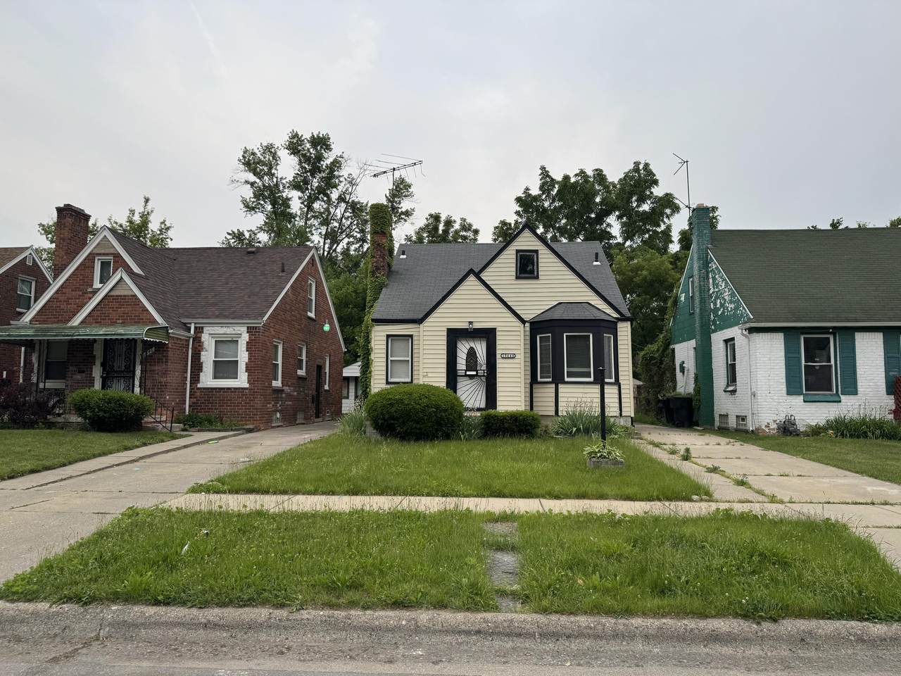 19440 Saint Marys Street - Photo 1