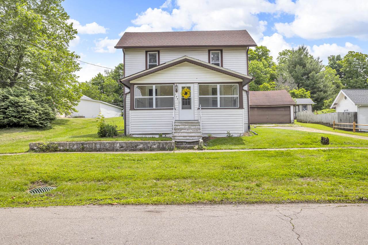 123 Fairview Street - Photo 1