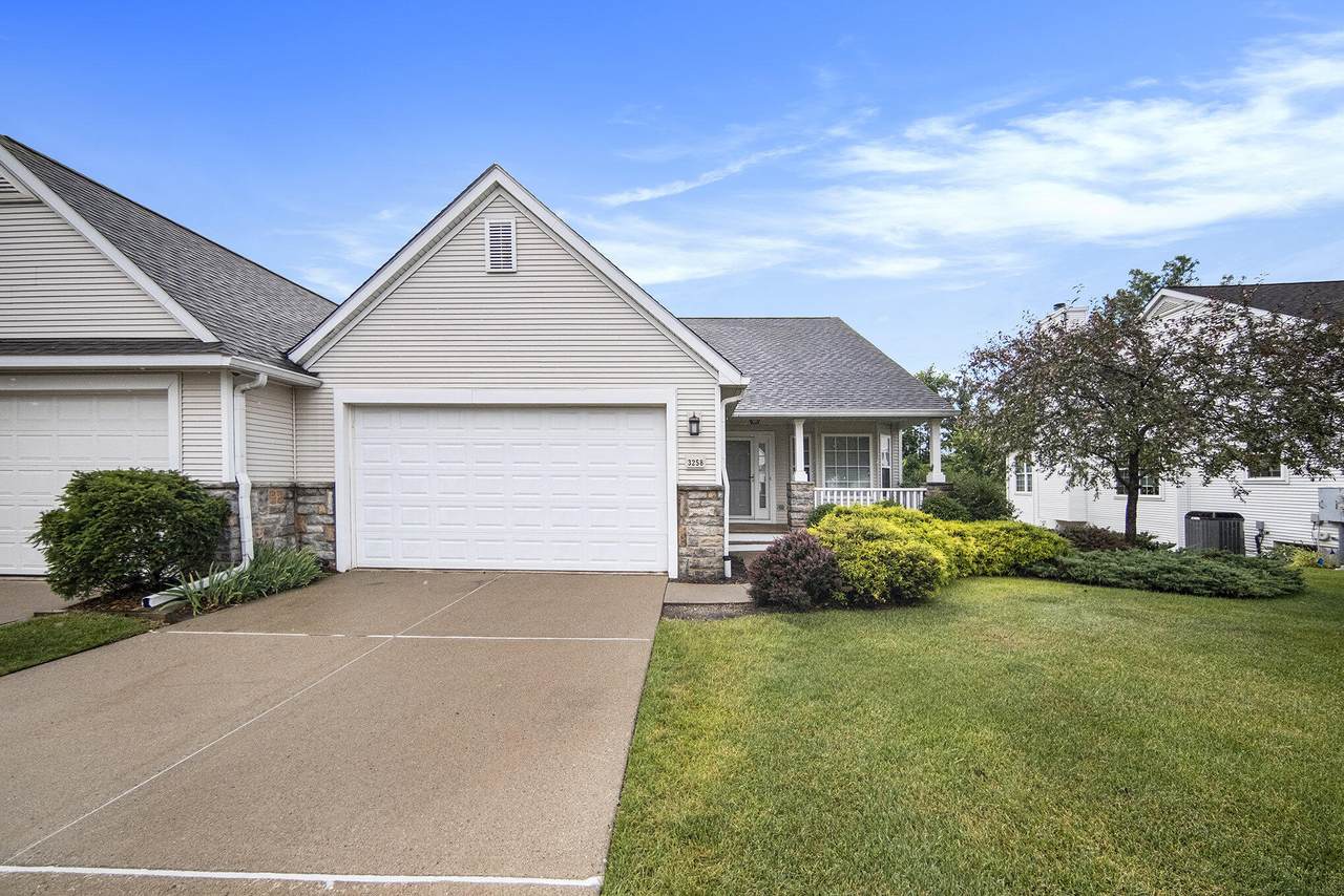 3258 Chamberlain Circle - Photo 1