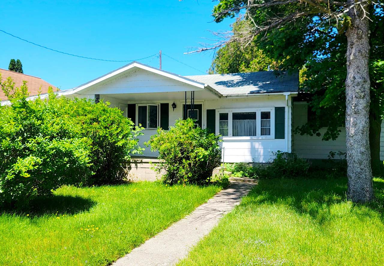 4914 Main Street - Photo 1