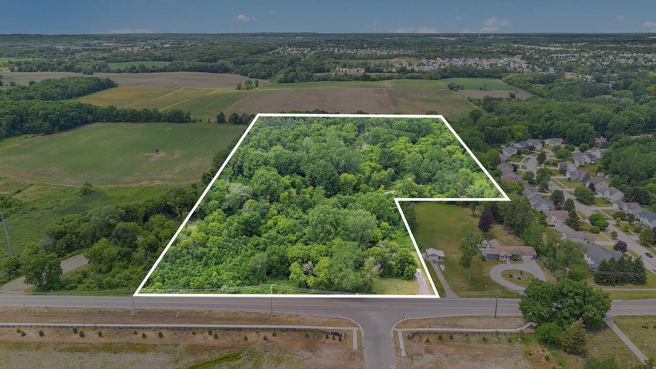 7079 Hanna Lake Avenue - Photo 1