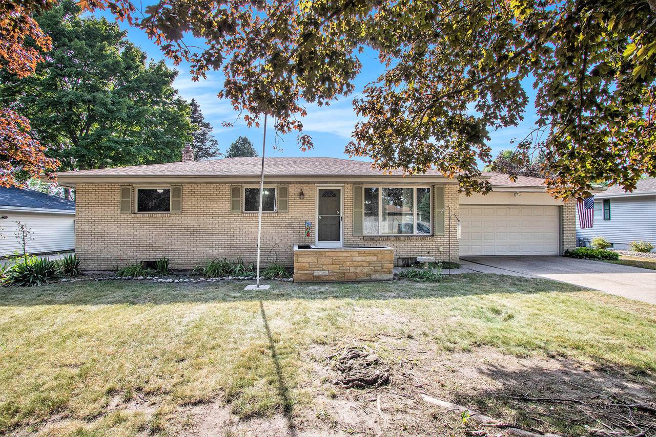 2256 Lynn Drive - Photo 1