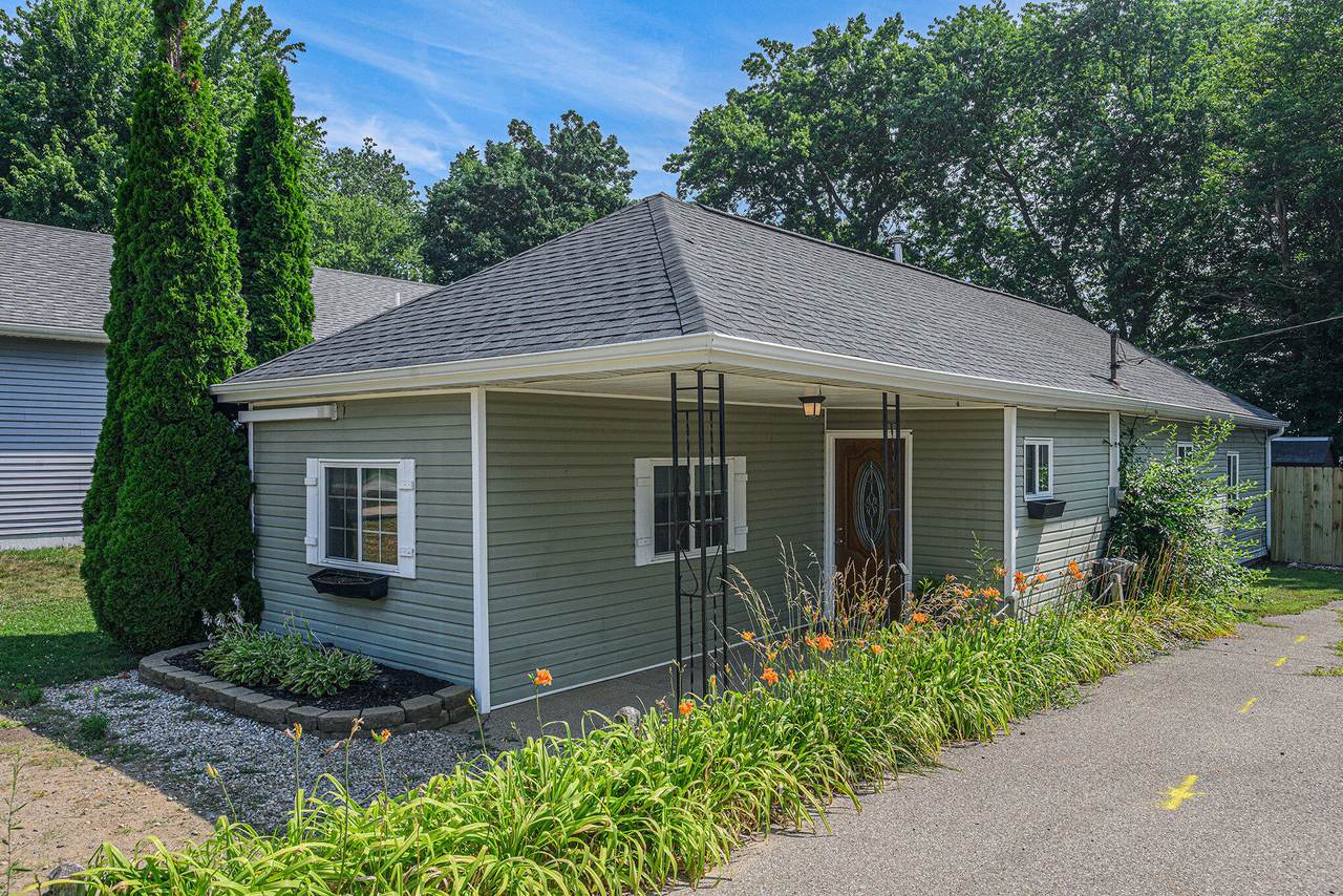 4129 Long Lake Drive - Photo 1