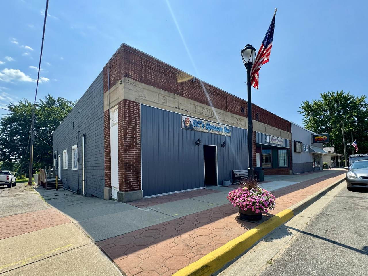 101 Main Street - Photo 1