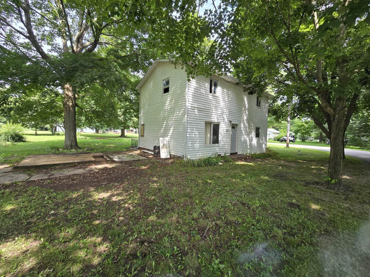 2571 Brad Street - Photo 1