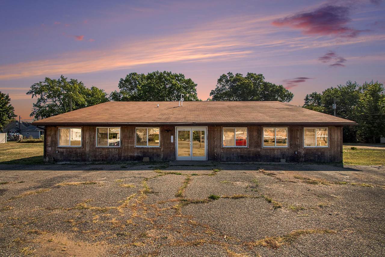 2229 11th Street - Photo 1