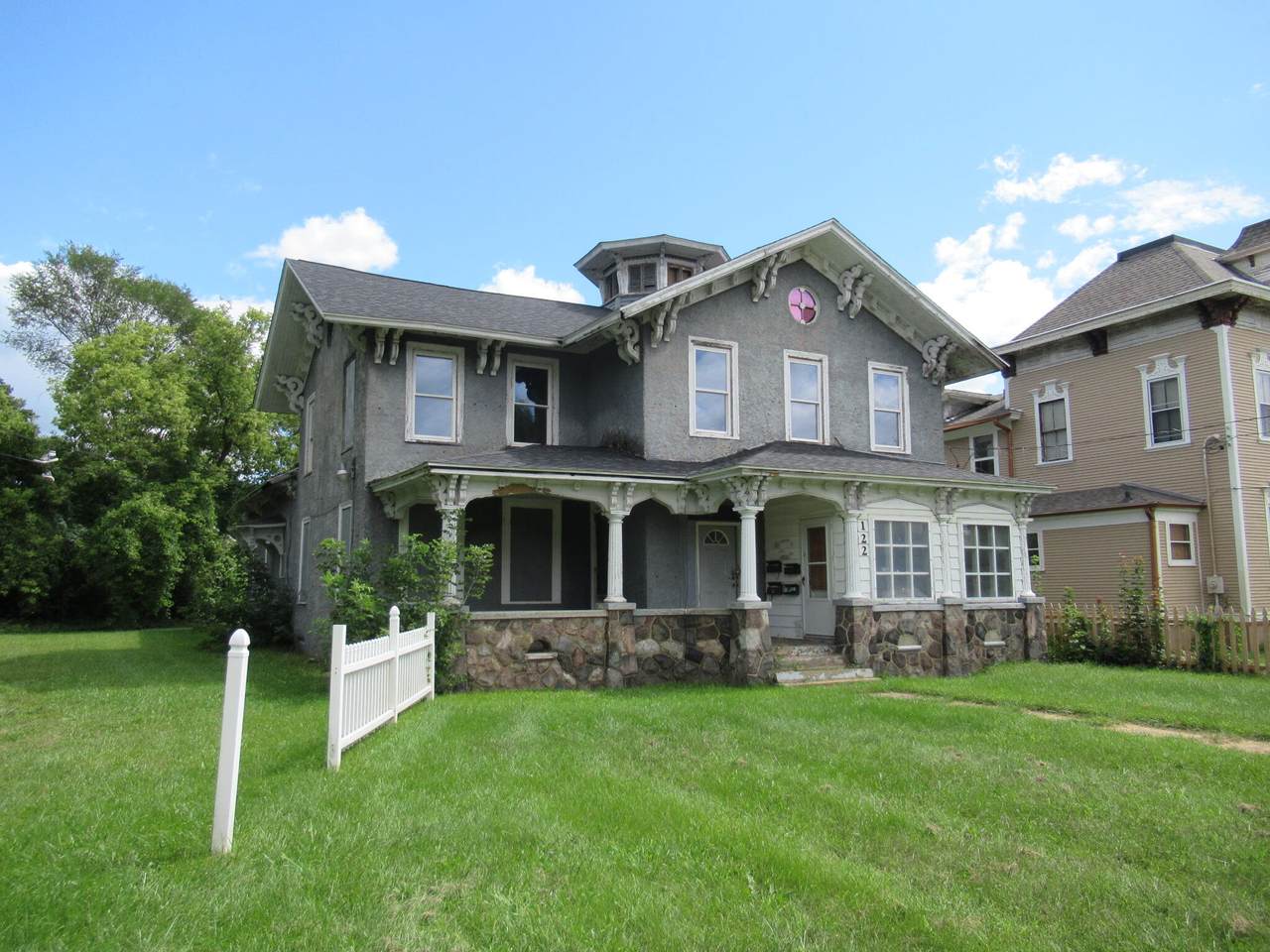 122 North Avenue - Photo 1