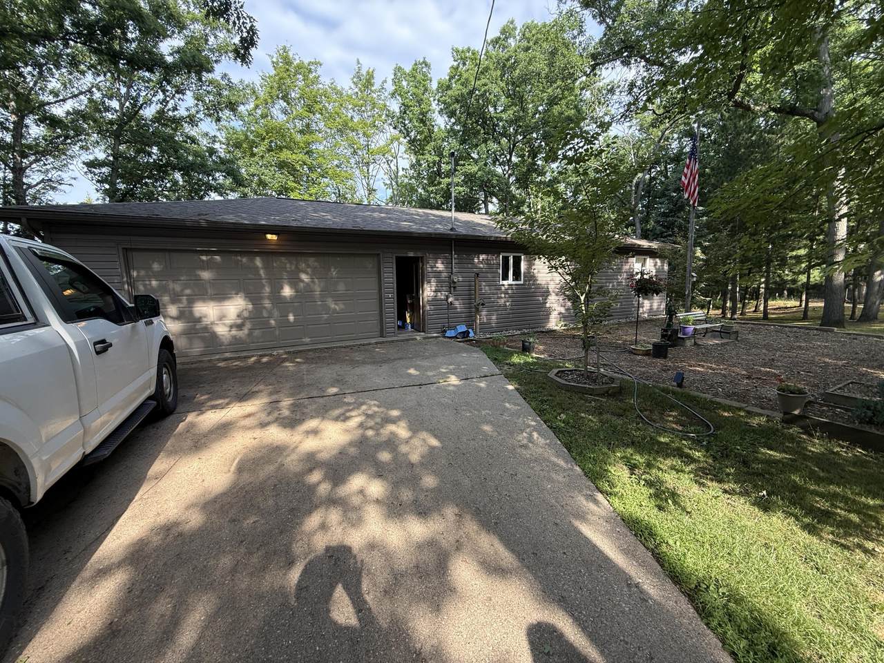 8733 James Road - Photo 1