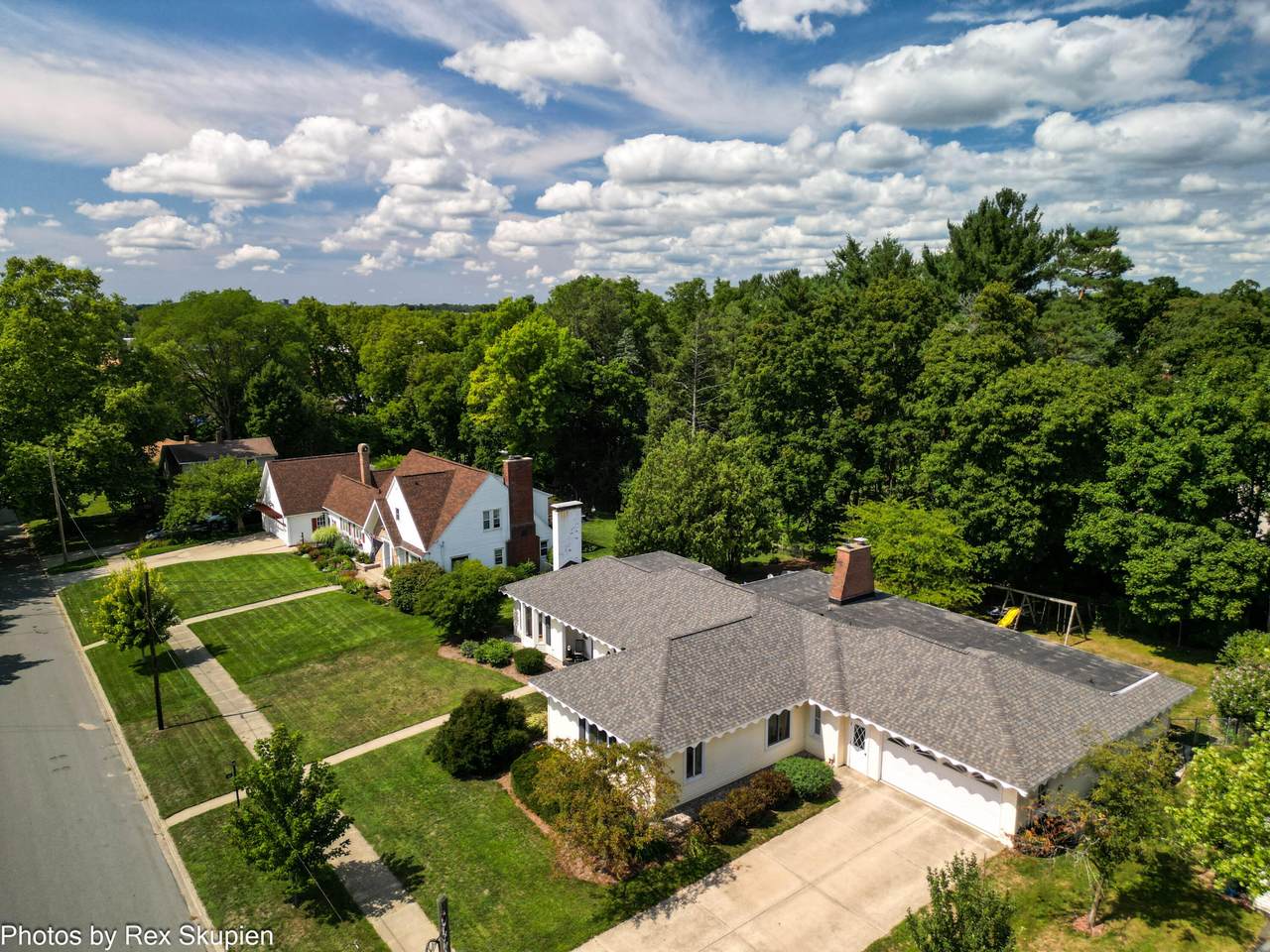 343 Maple Street - Photo 1