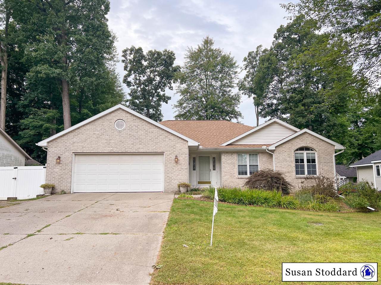 2510 Golfbury Drive - Photo 1