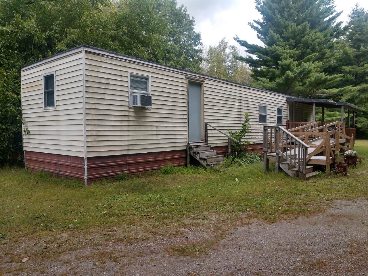 8653 Remus Road - Photo 1