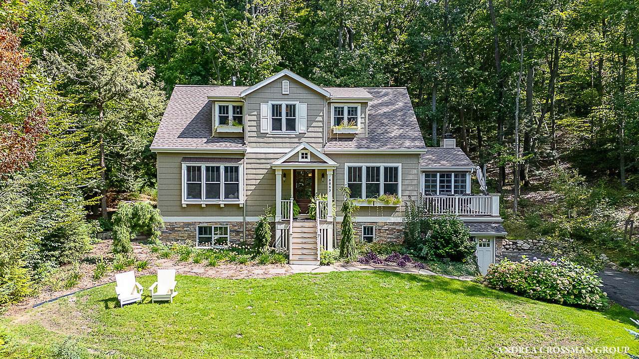 8863 Lakeshore Drive - Photo 1