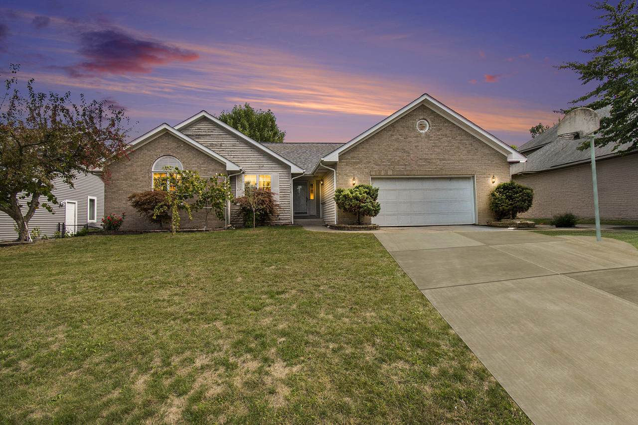 4576 Haywood Drive - Photo 1