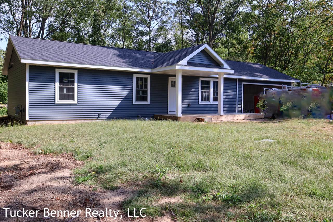 1556 Carlton Street - Photo 1