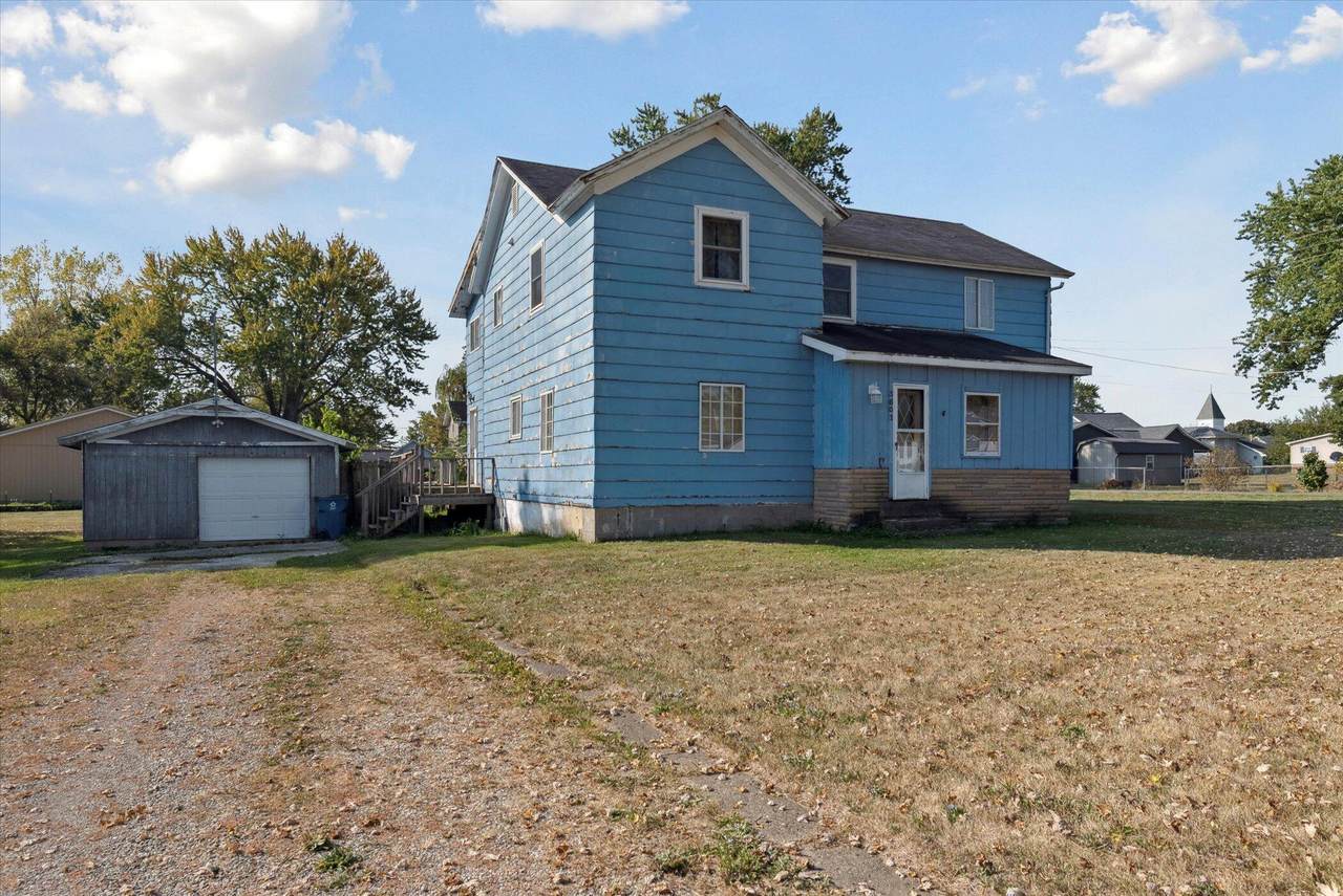 3601 Seneca Street - Photo 1