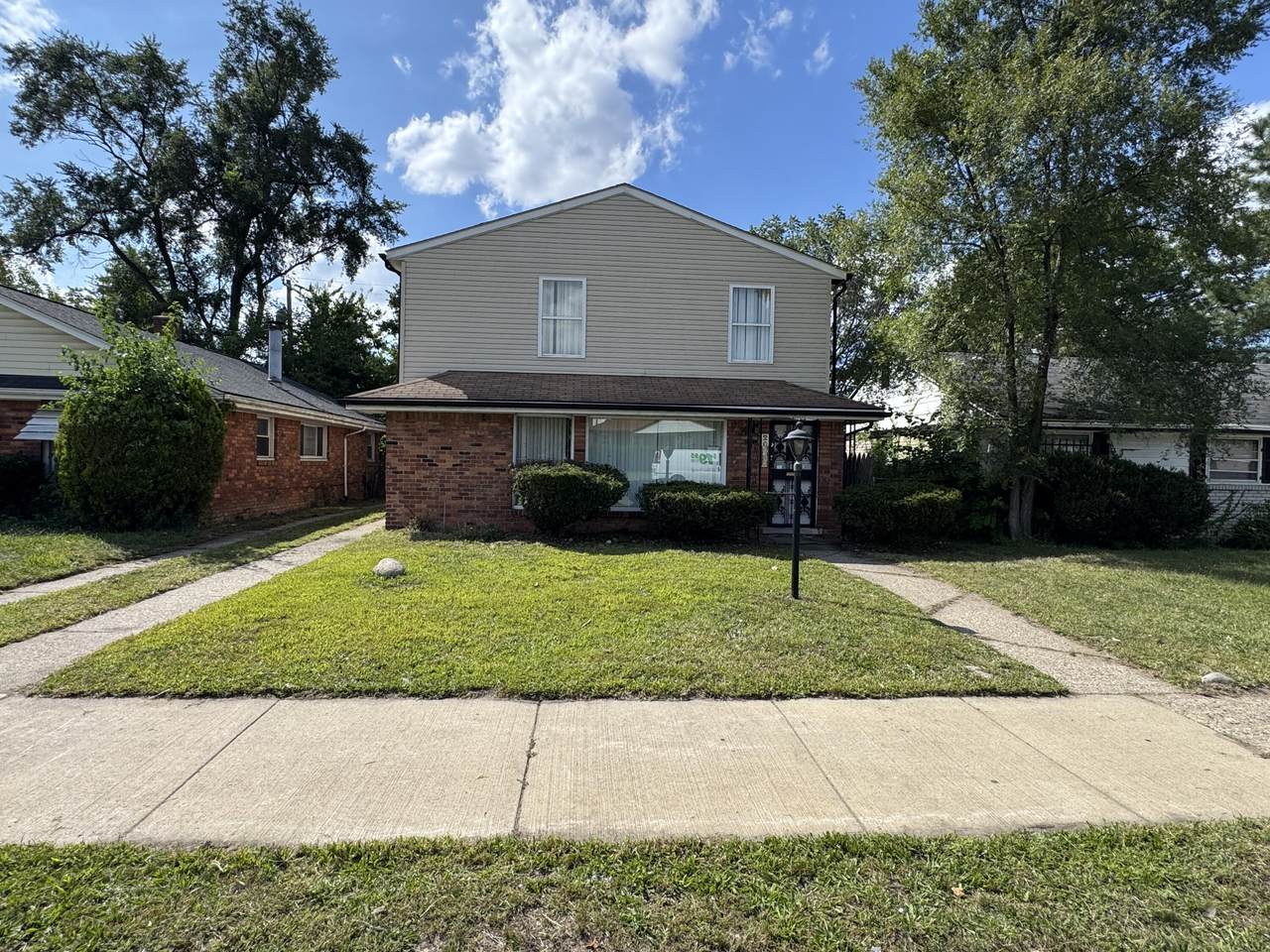 20043 Wyoming Avenue - Photo 1