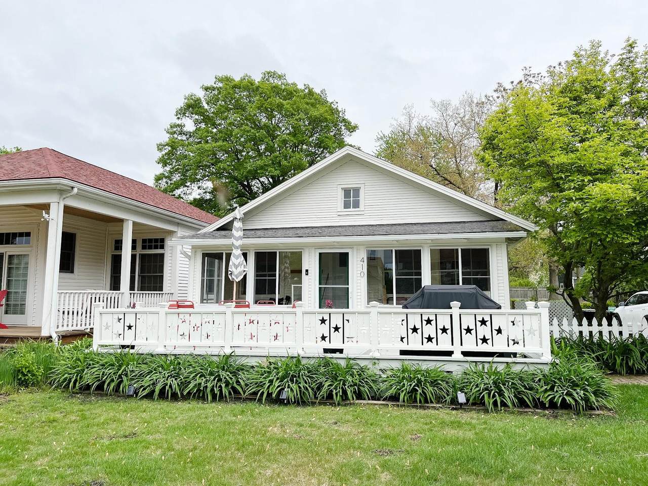 406 410-412 North Shore Drive - Photo 1