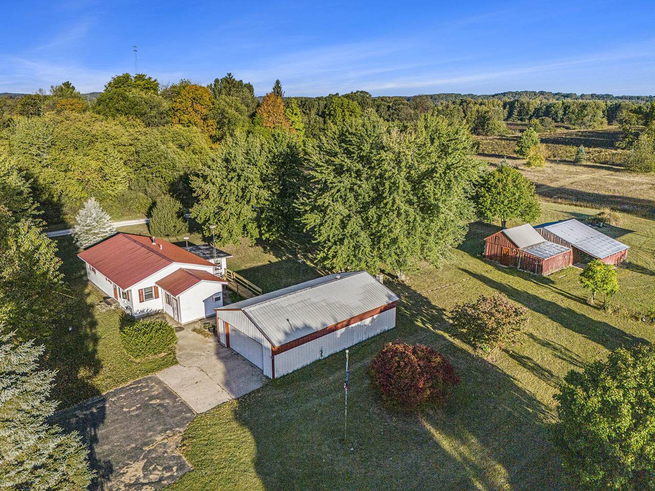 8615 1 Mile Road - Photo 1