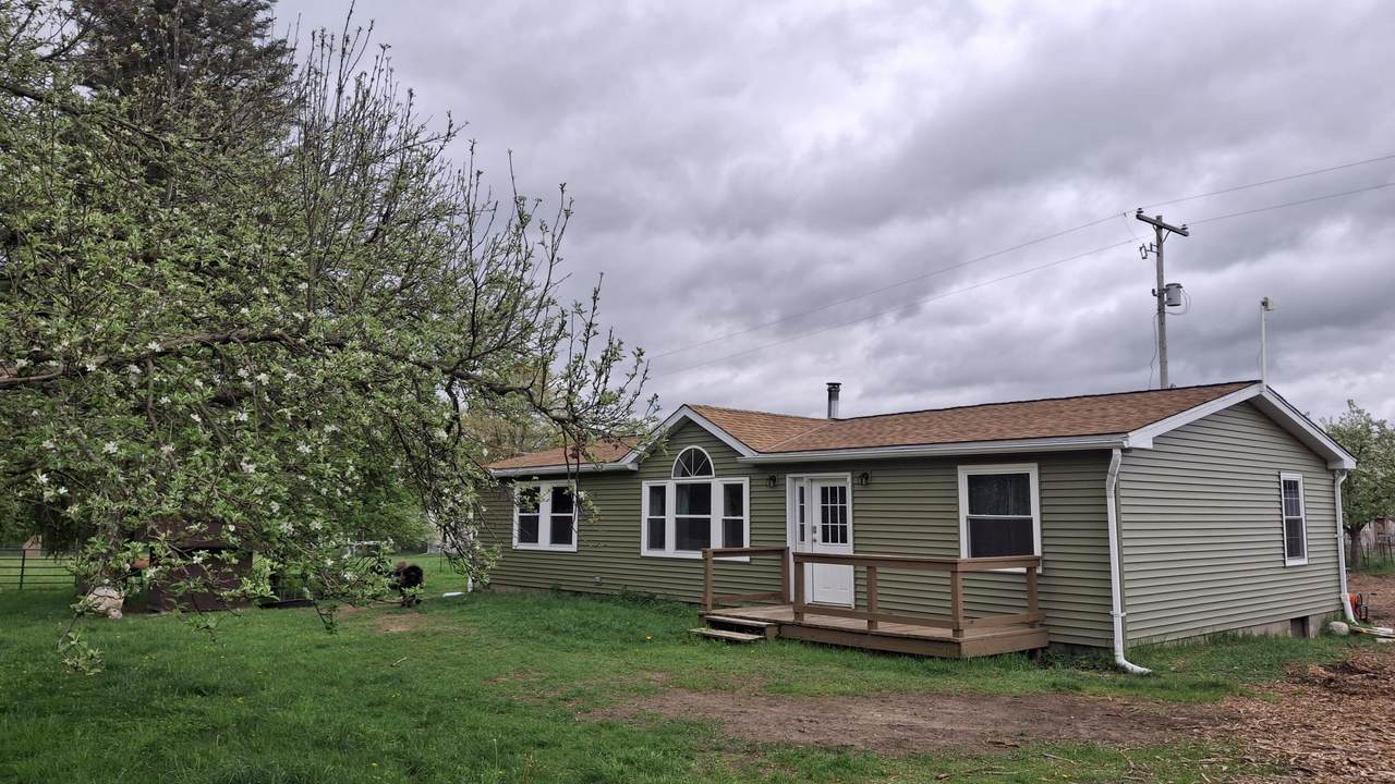 4640 Harding Avenue - Photo 1