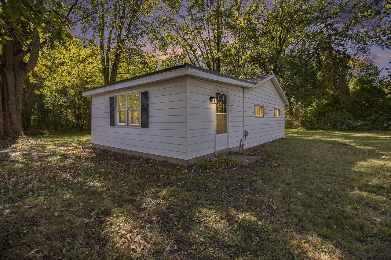 890 Senator Road - Photo 1