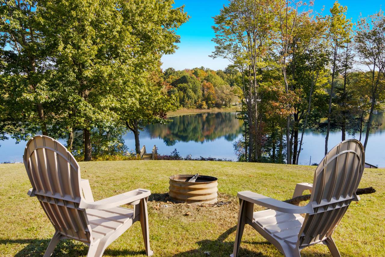 1662 Chilberg Road - Photo 1