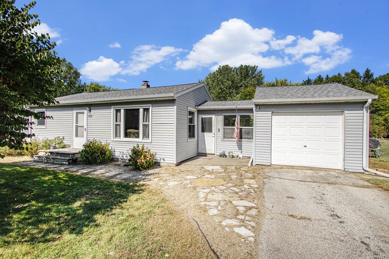 1521 Maiden Lane - Photo 1