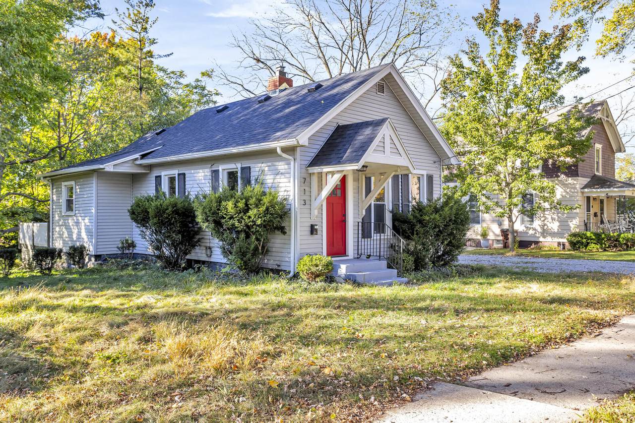 713 Webb Street - Photo 1