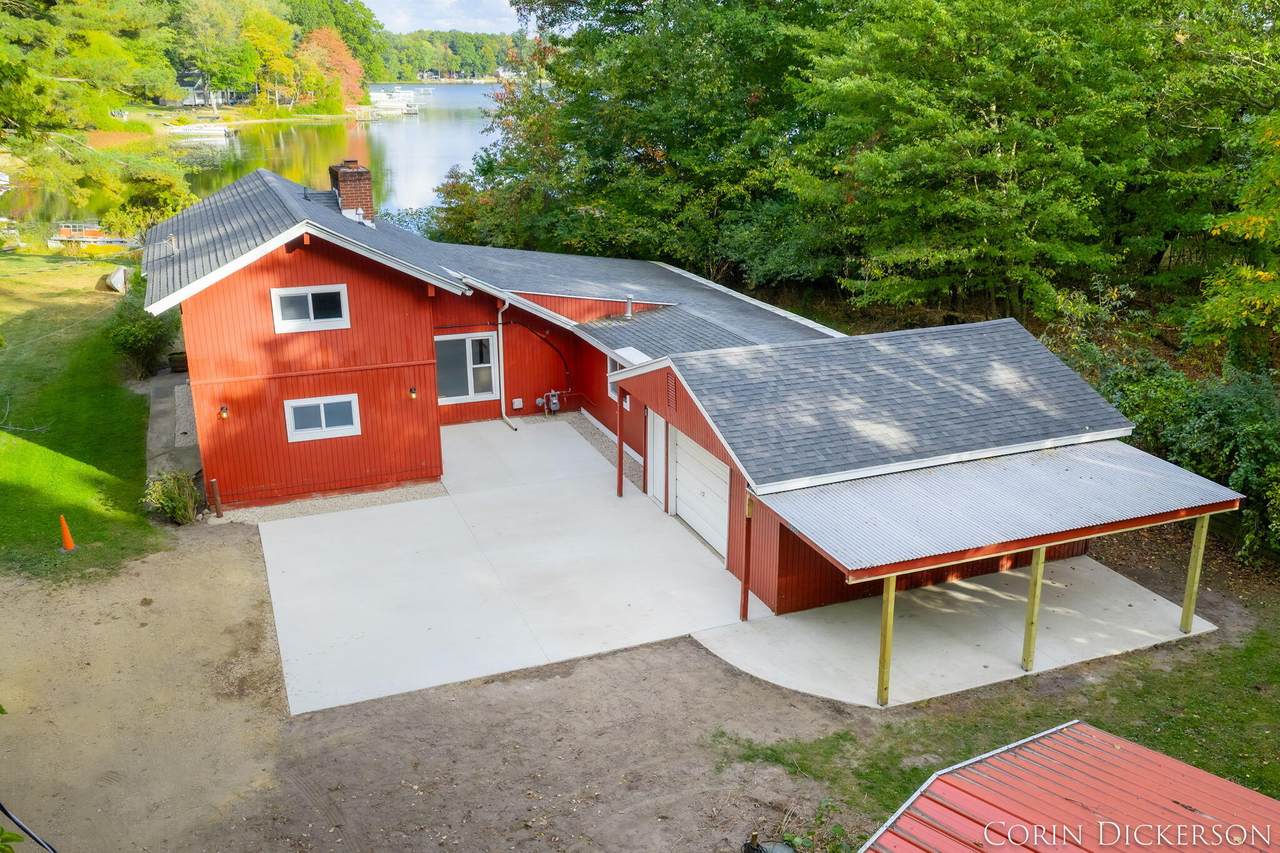 18565 32nd Street - Photo 1