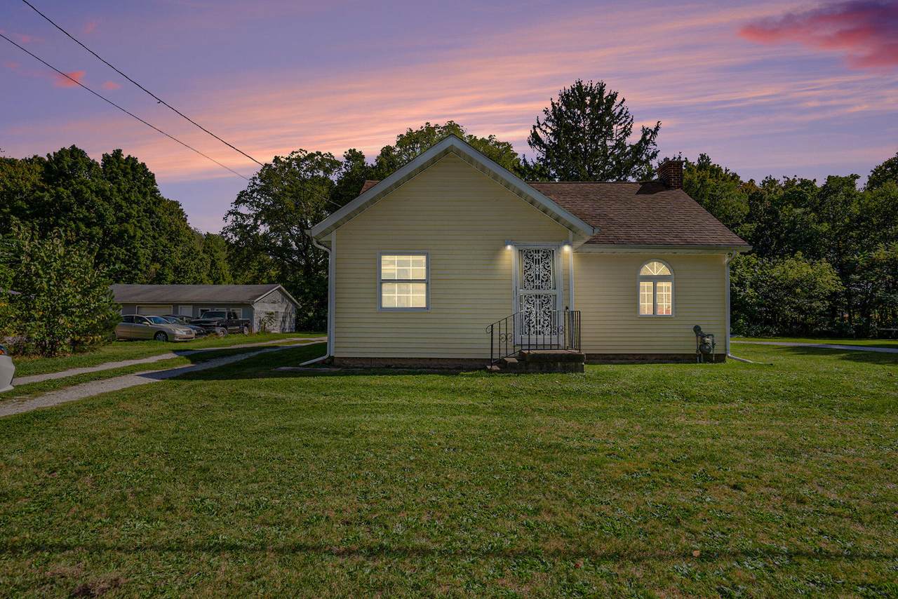 3405 5th Street - Photo 1