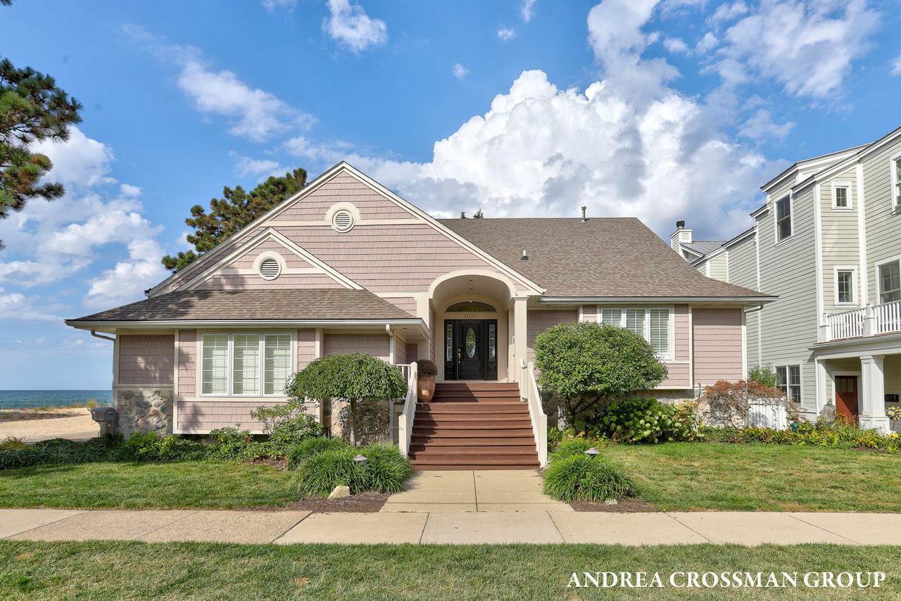 1020 Lions Park Drive - Photo 1